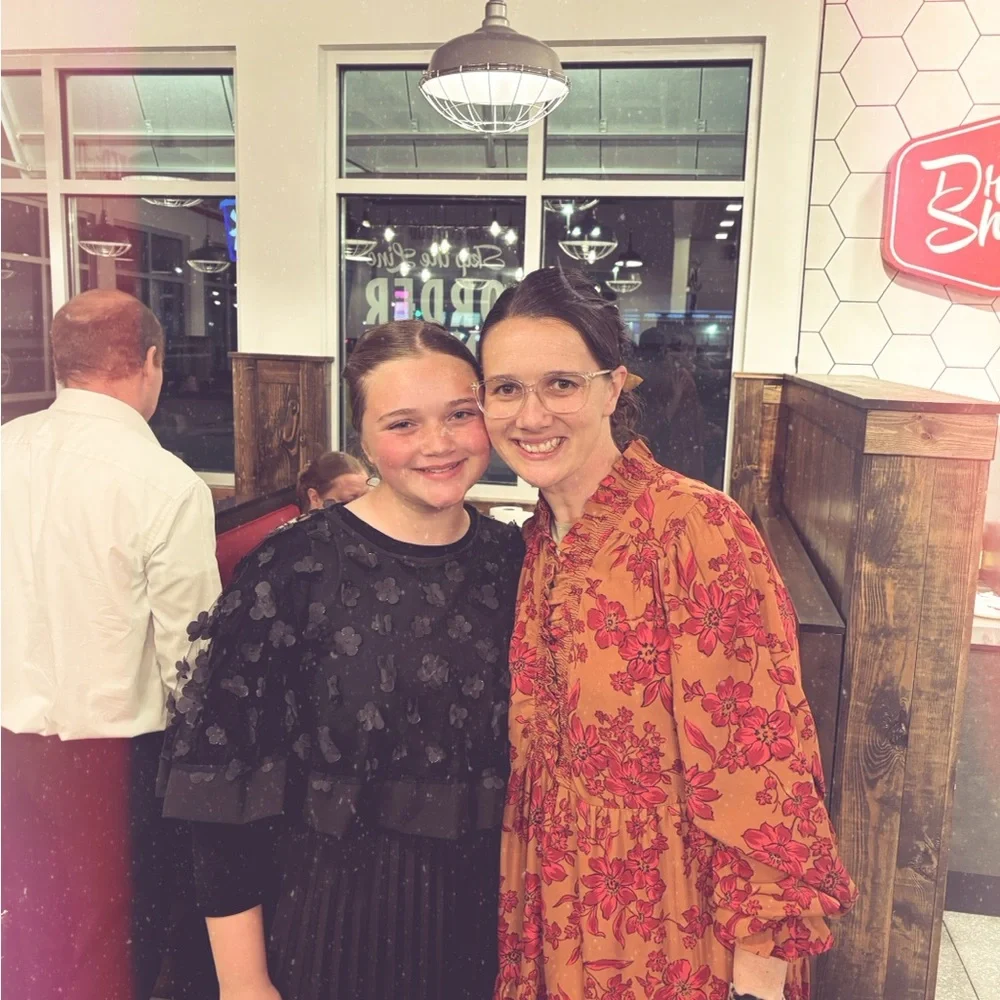 Hello✨ - Picture 3 of 8